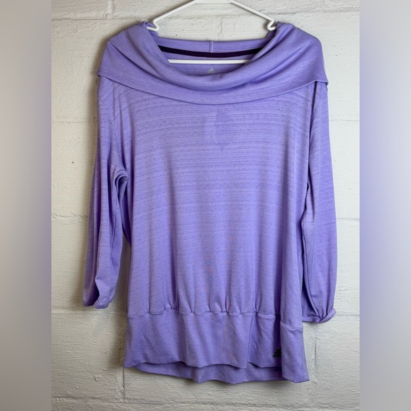 Adidas Woman’s Lilac Purple Casual Lightweight Cozy Chic Athletic Shirt Sz Large - Picture 1 of 6